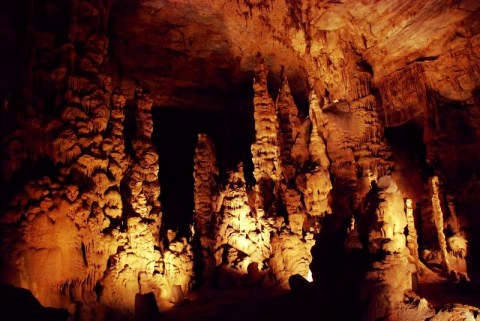 Going Into These 12 Amazing Caves In Alabama Is Like Entering Another World