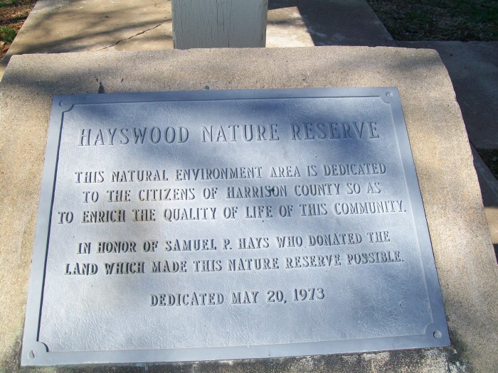 Hayswood_Nature_Reserve_dedication_marker