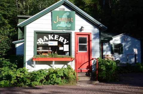 15 Bakeries In Michigan That Will Satisfy Your Sweet Tooth