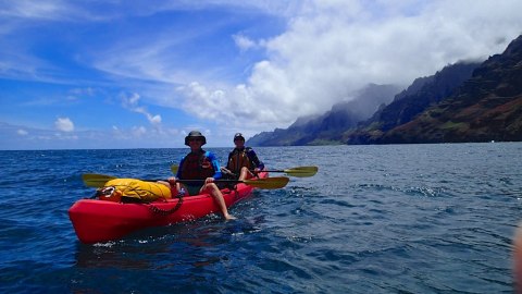 Here Are 10 Unique Day Trips in Hawaii That Are An Absolute Must-Do