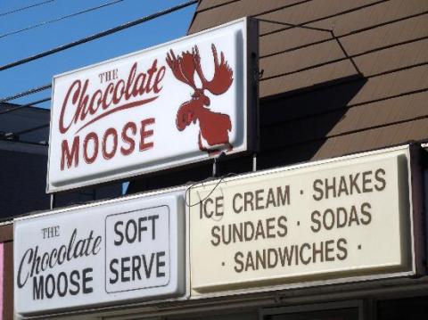 These 9 Ice Cream Shops In Indiana Will Make Your Sweet Tooth Go CRAZY