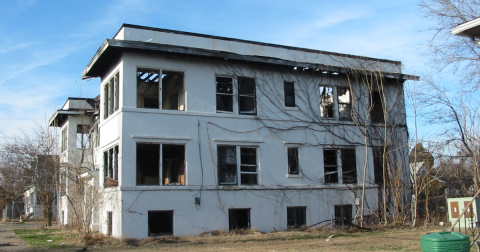 Visit These 4 Creepy Ghost Towns In Illinois At Your Own Risk