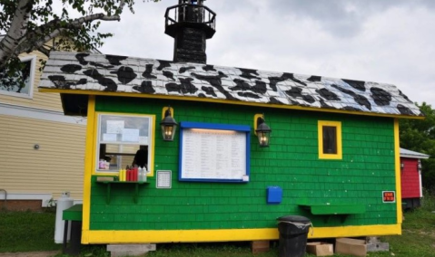 These 10 Burger Joints In Vermont Are A True Treat For Your Taste Buds