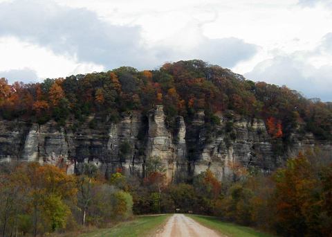 You Must Visit These 8 Awesome Places In Illinois This Fall