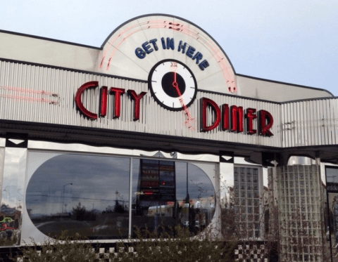 These 8 Awesome Diners In Alaska Will Make You Feel Right At Home