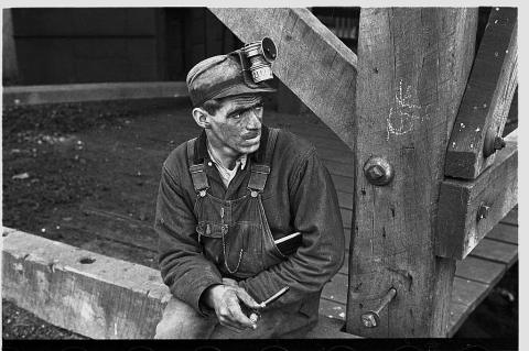 19 Photos of Kentucky Coal Camps During the 1930s and 1940s