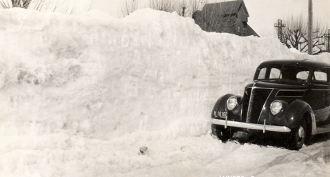 These 11 Vintage Winter Photos In Michigan Are Pure Magic