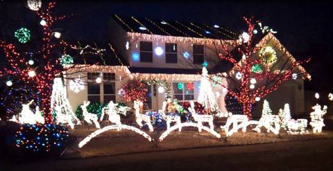 These 7 Houses In Wisconsin Have The Most Unbelievable Christmas Decorations