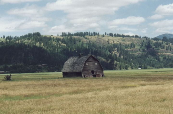 Old barn in Riverdale, Idaho