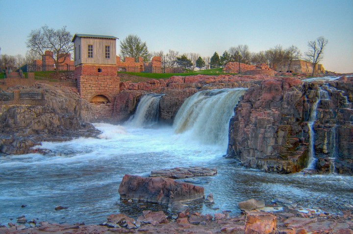 Falls Park - Jaw Dropping Views SD