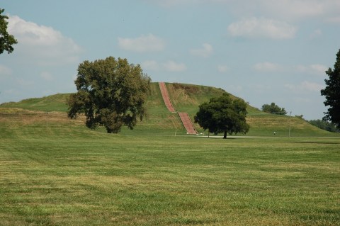 These Unbelievable Ruins In Illinois Will Transport You To The Past