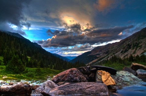 Everyone In Colorado Must Visit This Epic Hot Spring As Soon As Possible