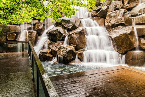 Everyone In Washington Should Visit These Enchanting Urban Waterfalls