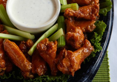 These 11 Restaurants Serve The Best Wings In Alabama