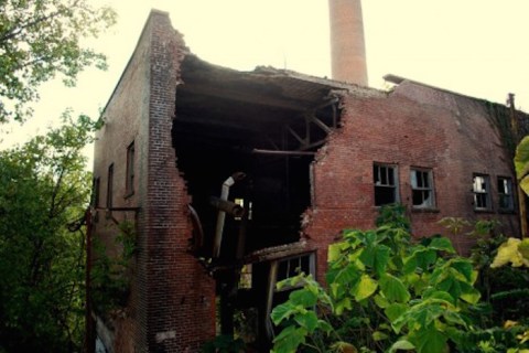 The Remnants Of This Abandoned Slaughterhouse In Tennessee Are Hauntingly Beautiful