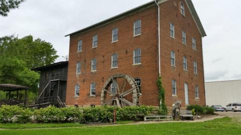 These 10 Amazing Restaurants In Iowa Are Loaded With Local History