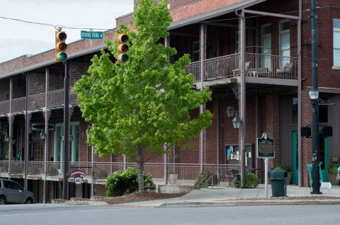 Here Are 12 Of The Oldest Towns In Alabama...And They're Loaded With History