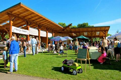 These 20 Incredible Farmers Markets In Washington Are A Must Visit