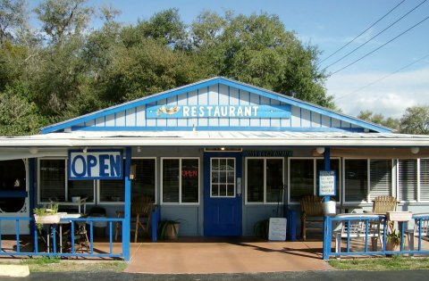 These 10 Restaurants Serve The Best Key Lime Pie In Florida