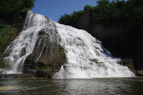 These 12 Hidden Waterfalls In New York Will Take Your Breath Away