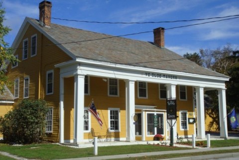 These 12 Mouth-Watering Steakhouses in Vermont Are A Carnivore's Dream