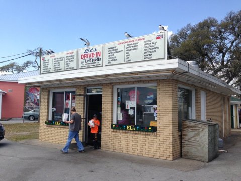 Dine At These 10 Extremely Tiny Restaurants In North Carolina That Are Actually Amazing