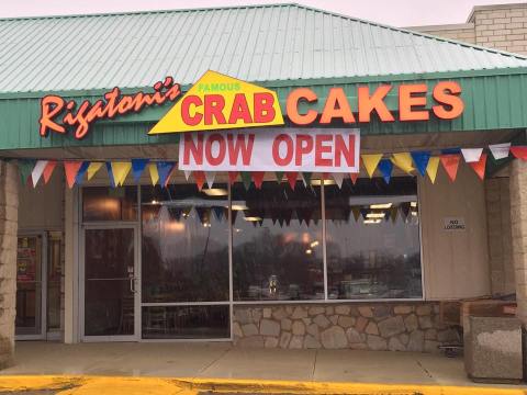 These 16 Restaurants Serve the Best Crab Cakes in Delaware