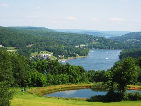 Everyone In Maryland Must Visit This Amazing Lake At Least Once In Their Lifetime