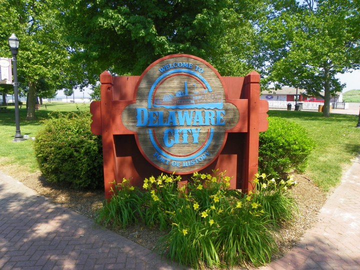 Delaware City sign