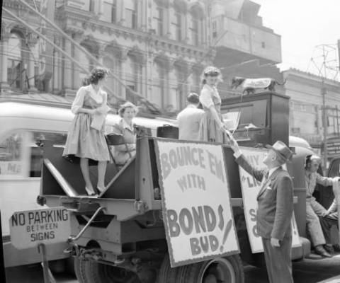 Most People Have Never Seen These 16 Photos Taken During WWII in Delaware