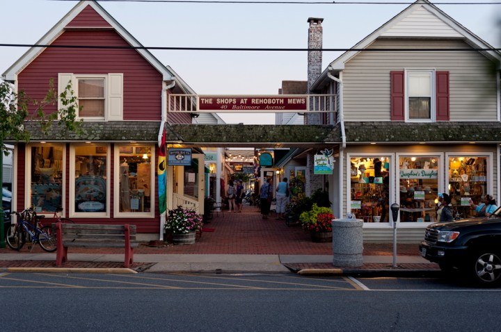 Rehoboth Beach town shopping