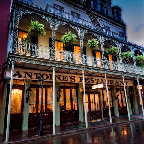 These 12 Old Restaurants In New Orleans Have Stood the Test Of Time