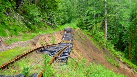 You've Never Experienced Anything Like This Epic Abandoned Railroad Hike In Oregon