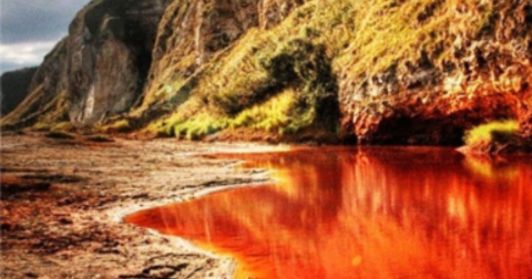 This Texas Lake Is Positively Breathtaking...But The Story Behind It Is Tragic