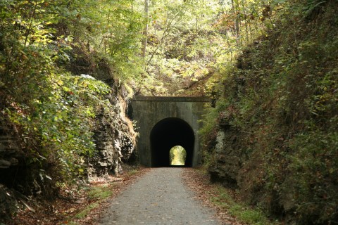 This Abandoned Railroad In Illinois Has Been Transformed Into Something Amazing