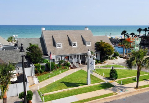 These 17 Beachfront Restaurants In South Carolina Are Out Of This World