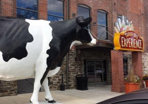 A Trip To This Epic Ice Cream Factory In Pennsylvania Will Make You Feel Like A Kid Again