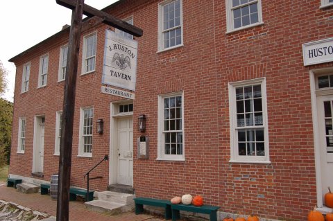 The Oldest Restaurant In Missouri Has A Truly Incredible History