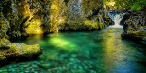 These 11 Swimming Spots Have The Clearest, Most Pristine Water In Oregon