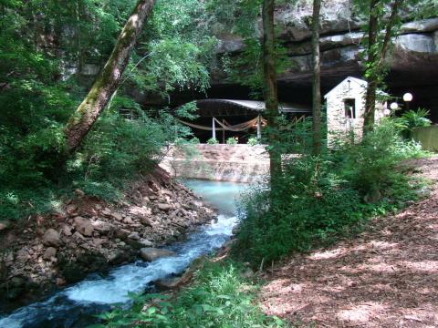 This Secret Cave River In Kentucky Is A Must Visit