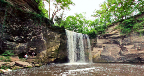 Nobody Knows About These 9 Beautiful Waterfalls In Southern Minnesota