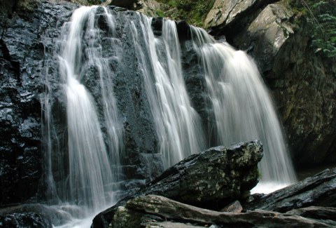 These 7 Breathtaking Waterfalls Are Hiding Near Washington DC