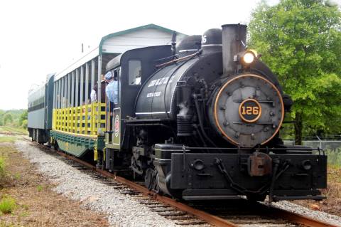 Take This BBQ Train In South Carolina For An Adventure You Won't Forget