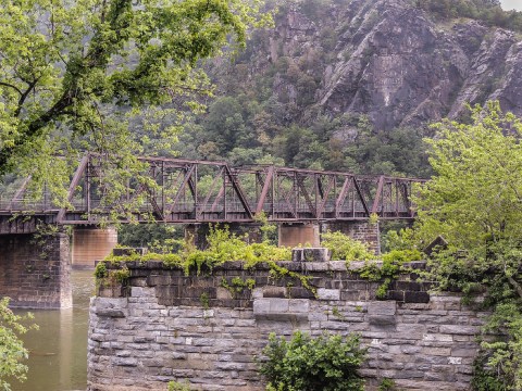 This 4-Mile Hike On The Appalachian Trail In West Virginia Is Positively Delightful