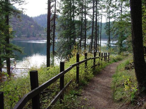 9 Incredible Hikes Under 5 Miles Everyone In Idaho Should Take