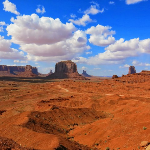 Monument Valley In Utah Tells A Tale Of Navajo Culture And Old West Hollywood History