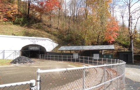 This Ride Through An Old Coal Mine In Kentucky Will Take You Back In Time