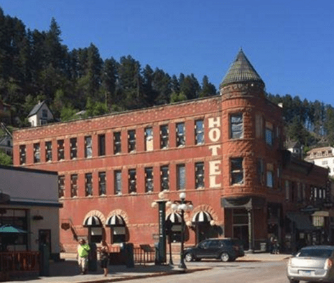 You'll Never Forget Your Visit To The Most Haunted Restaurant In South Dakota