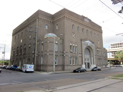 What Lies Past The Doors Of This Historic New Orleans Building Will Astound You