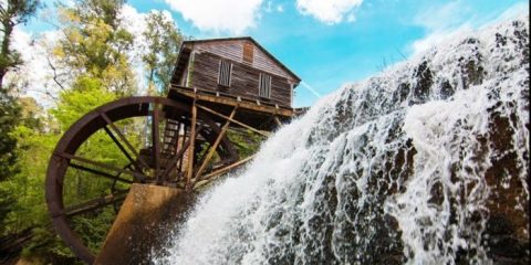 This Waterfall Swimming Hole In Mississippi Is Perfect For A Summer Day